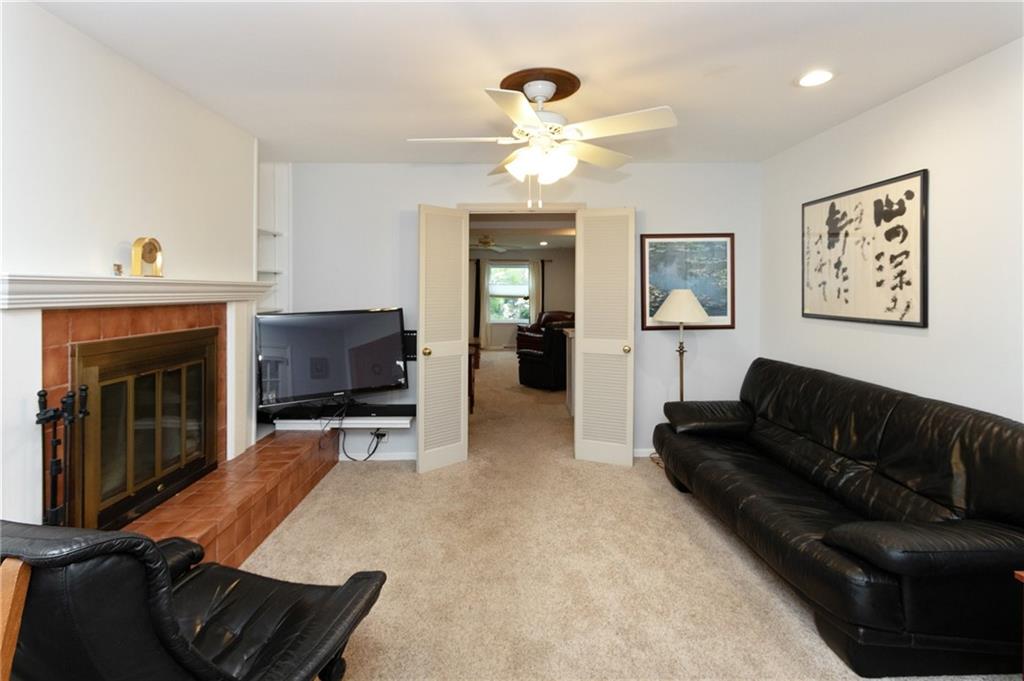 6015 Wexford Road Indianapolis, IN 46220 - Photo 8 of 25 Gallery Image 8