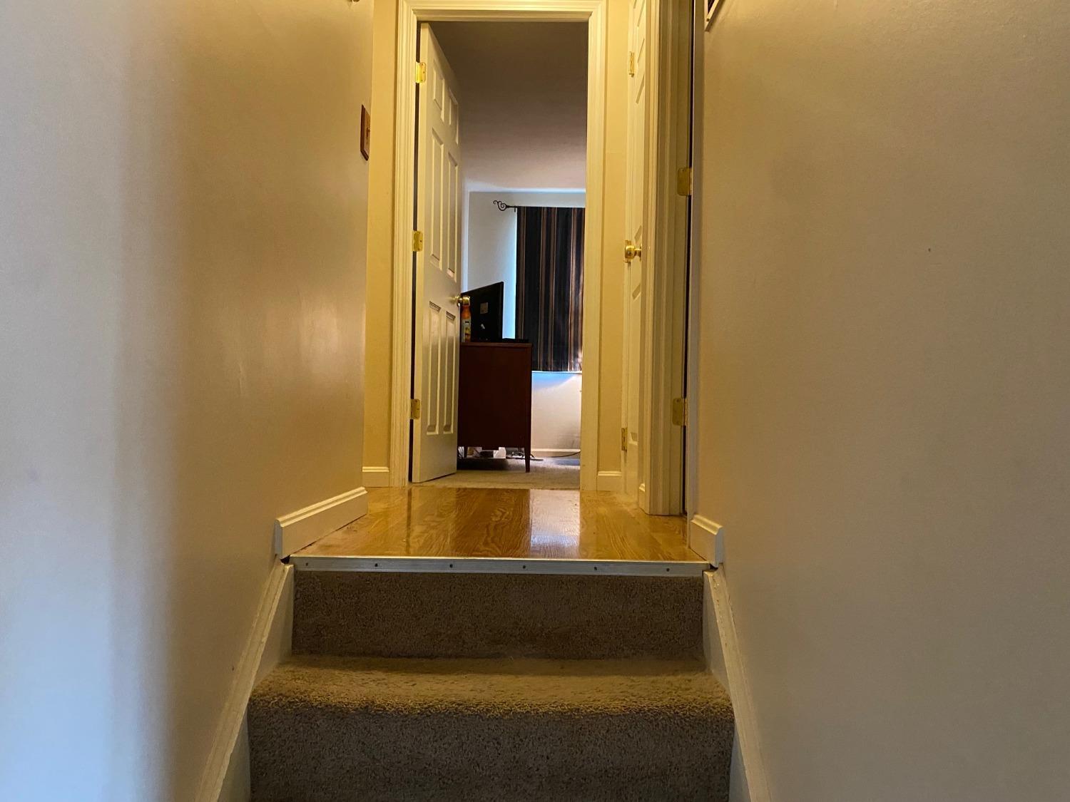 2430 Crest Road Cincinnati, OH 45231 - Photo 9 of 18 Gallery Image 9