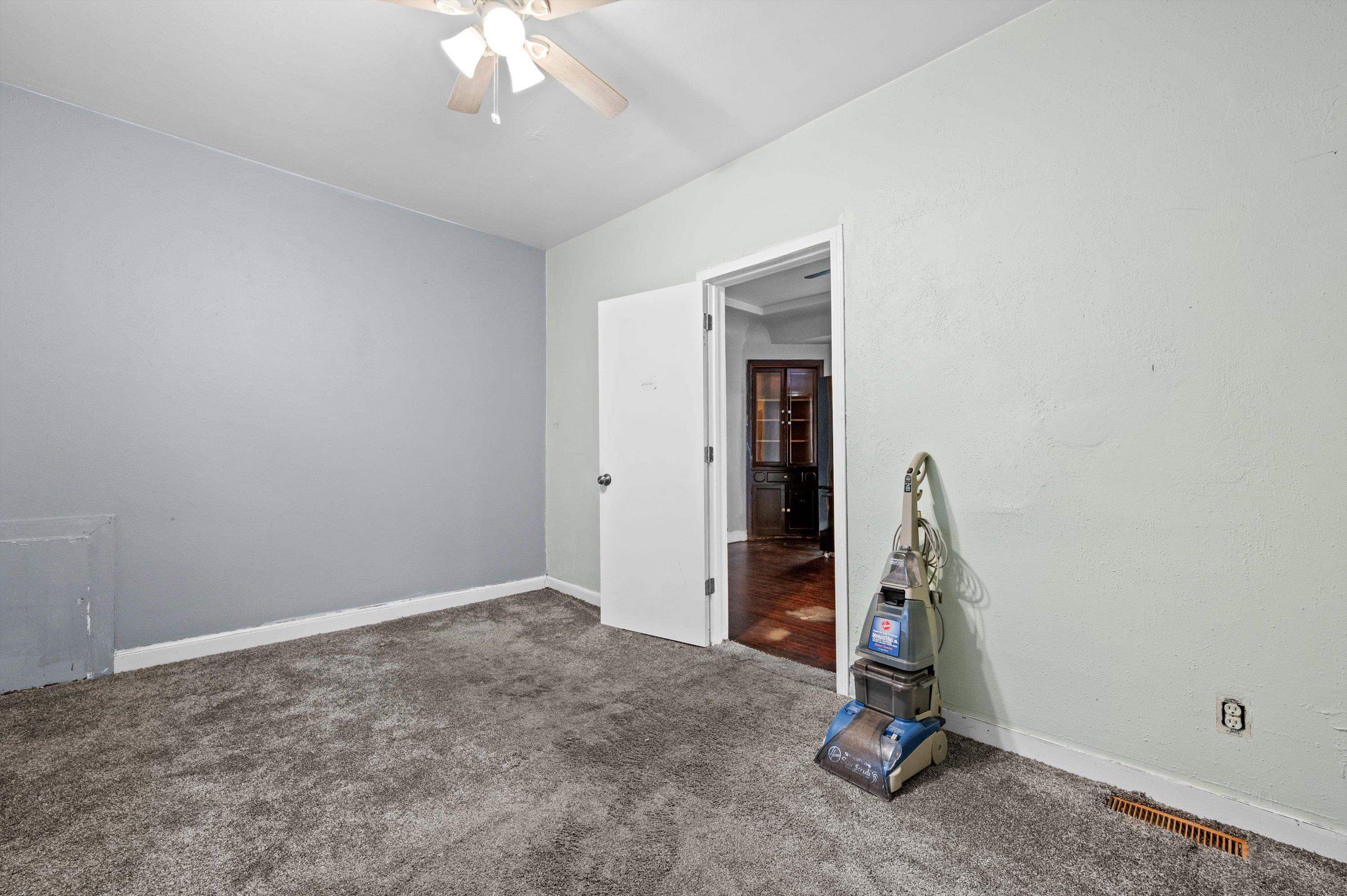 1016 South 35th Street Milwaukee, WI 53215 - Photo 12 of 21
