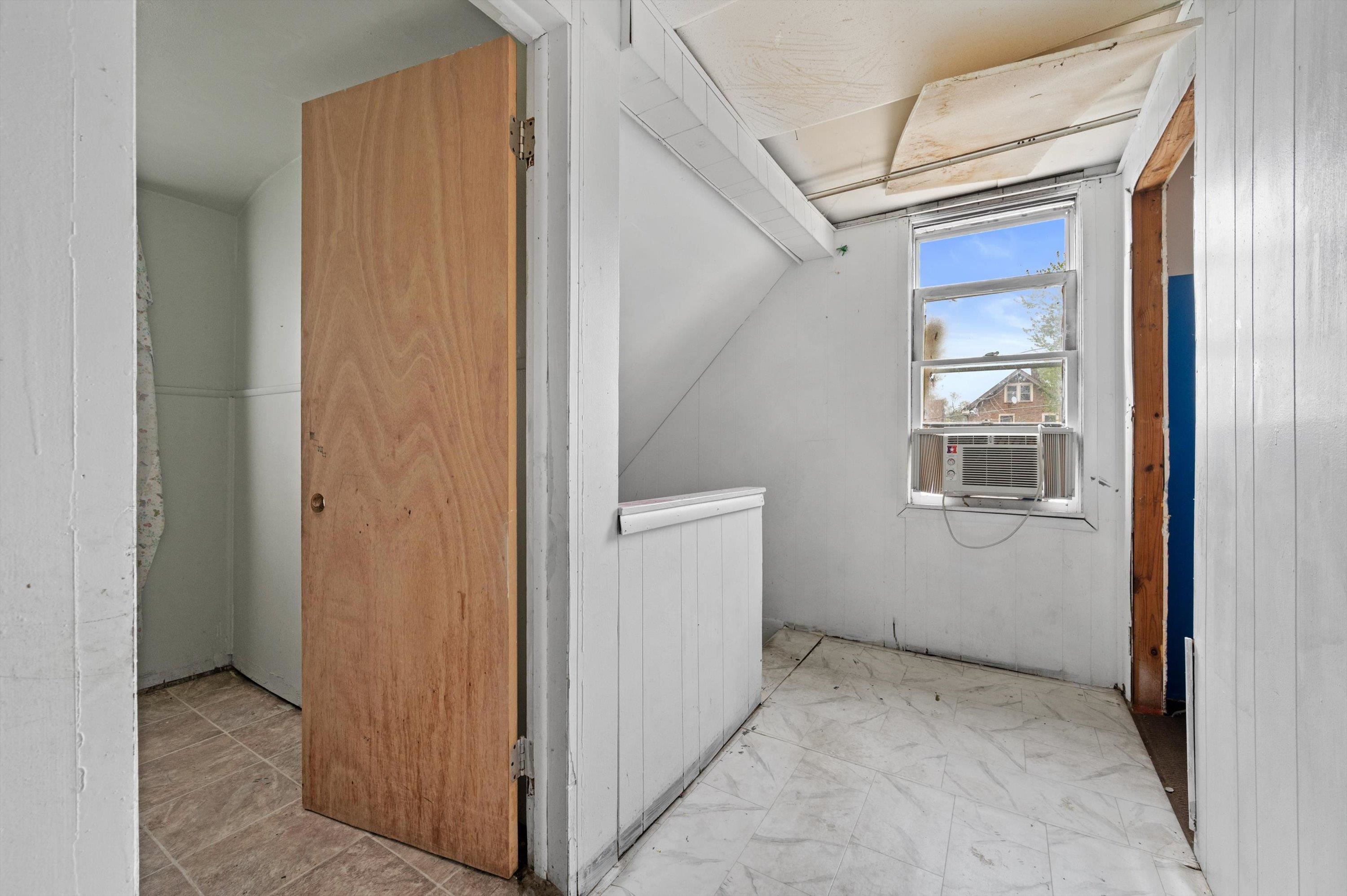 1016 South 35th Street Milwaukee, WI 53215 - Photo 15 of 21