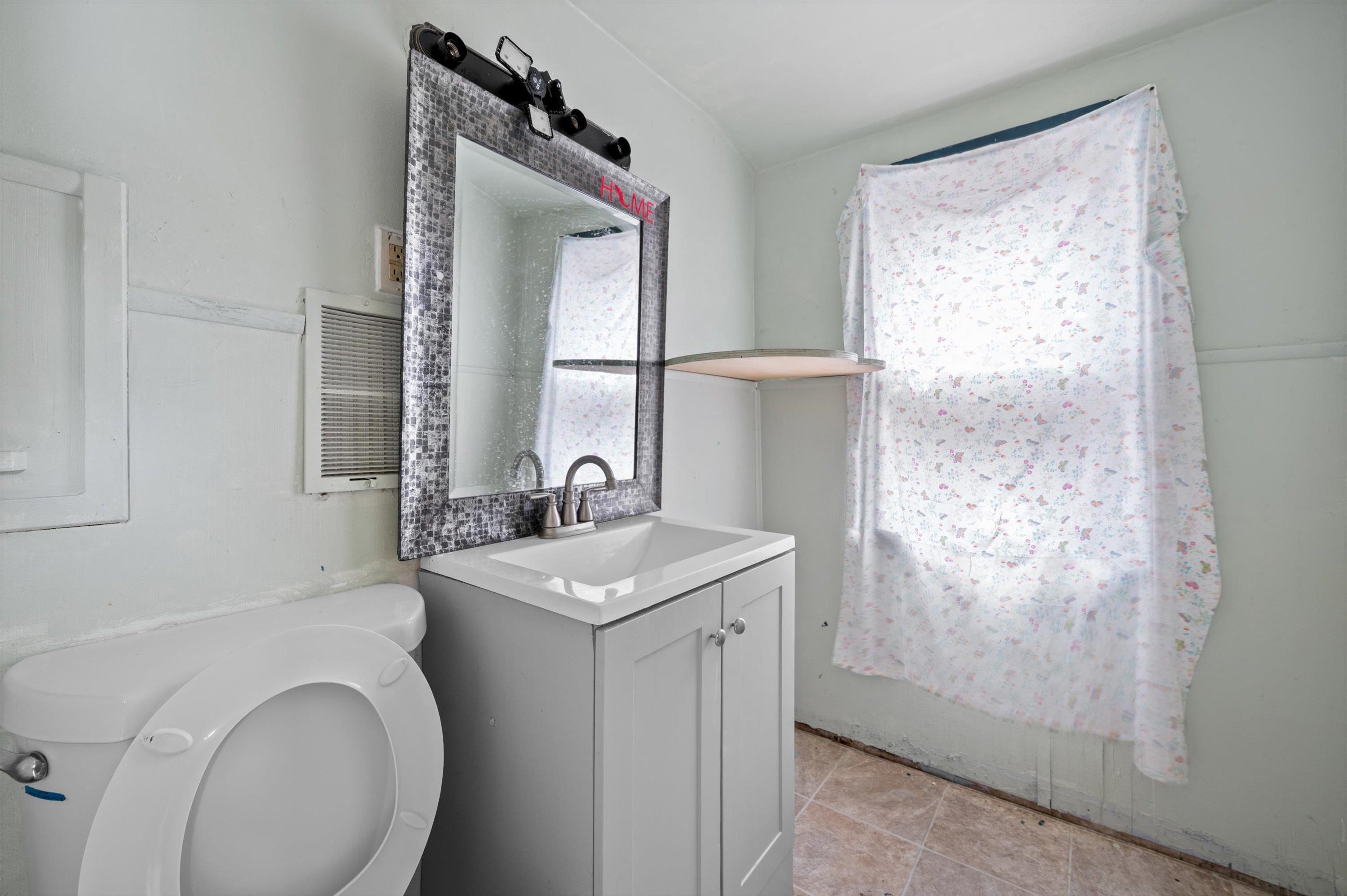 1016 South 35th Street Milwaukee, WI 53215 - Photo 16 of 21