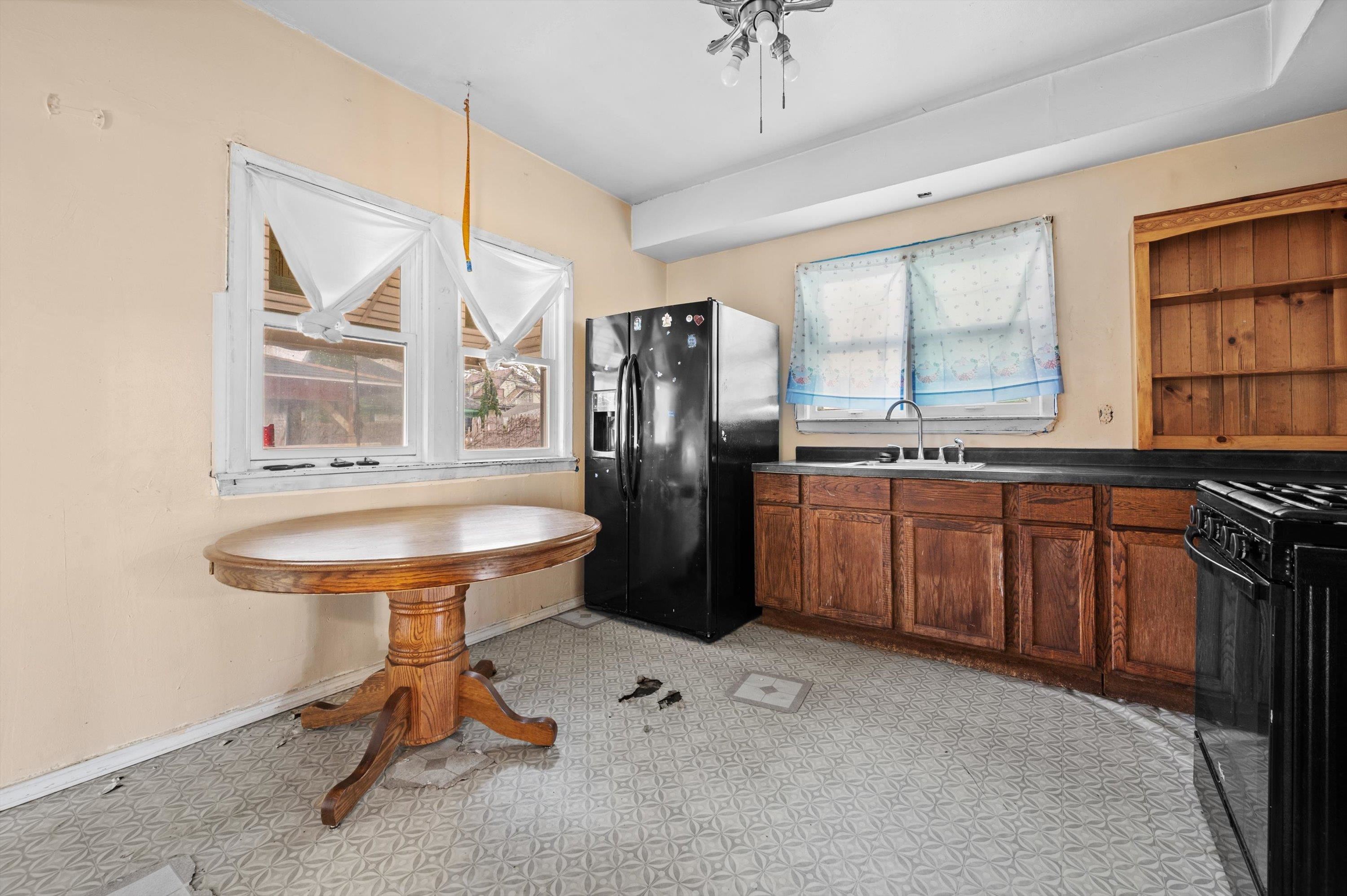 1016 South 35th Street Milwaukee, WI 53215 - Photo 8 of 21