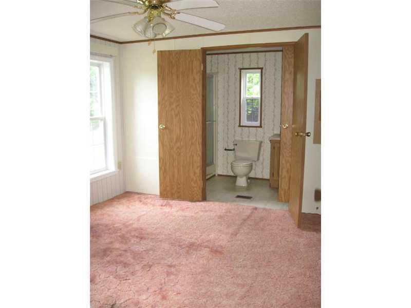 866 East Madison Road Madison, ME 04950 - Photo 13 of 18 Master Bath/Spa.