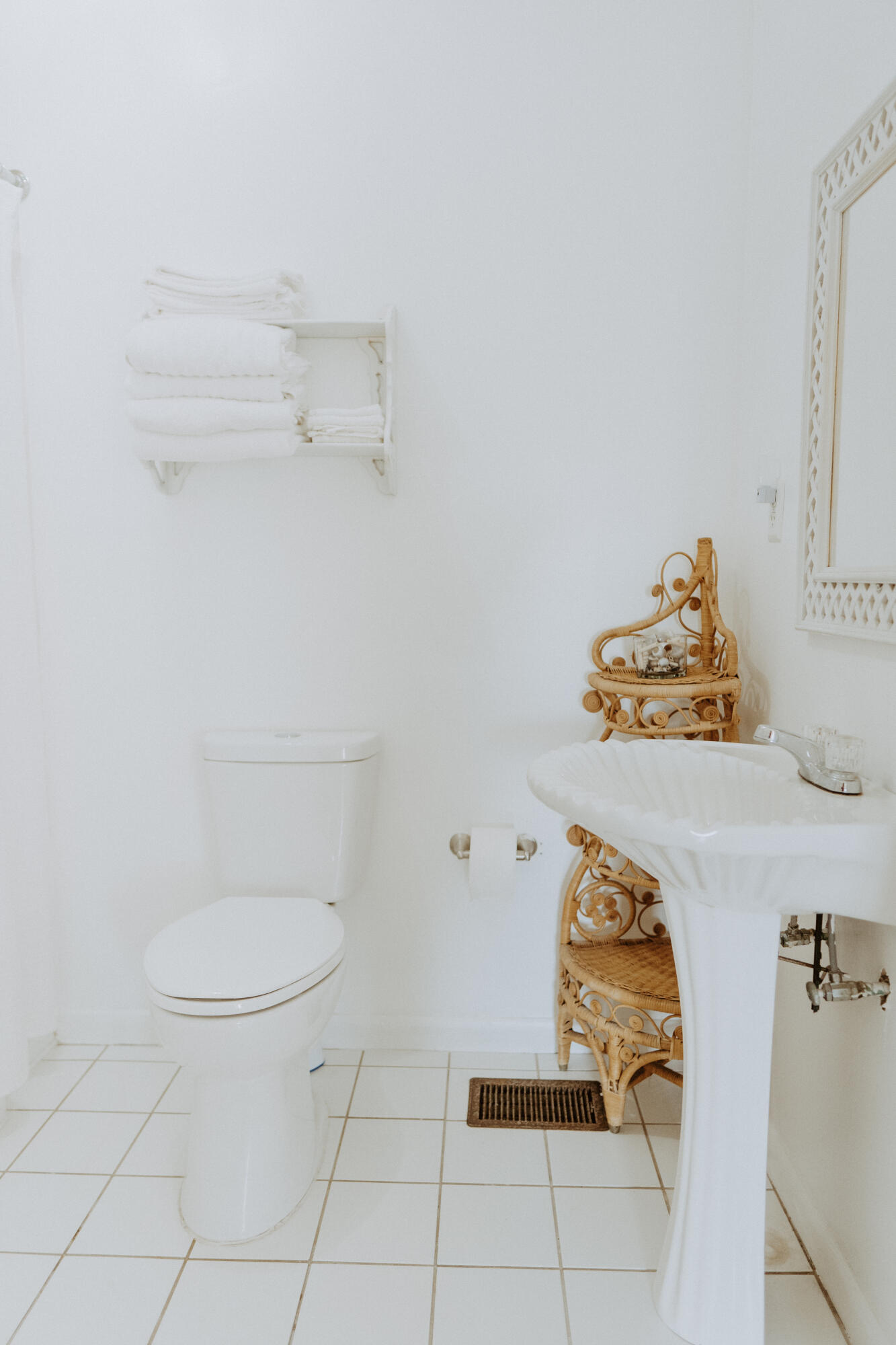 23622 Fifth Avenue Florala, AL 36442 - Photo 36 of 91 a bathroom with a toilet and a shower curtain