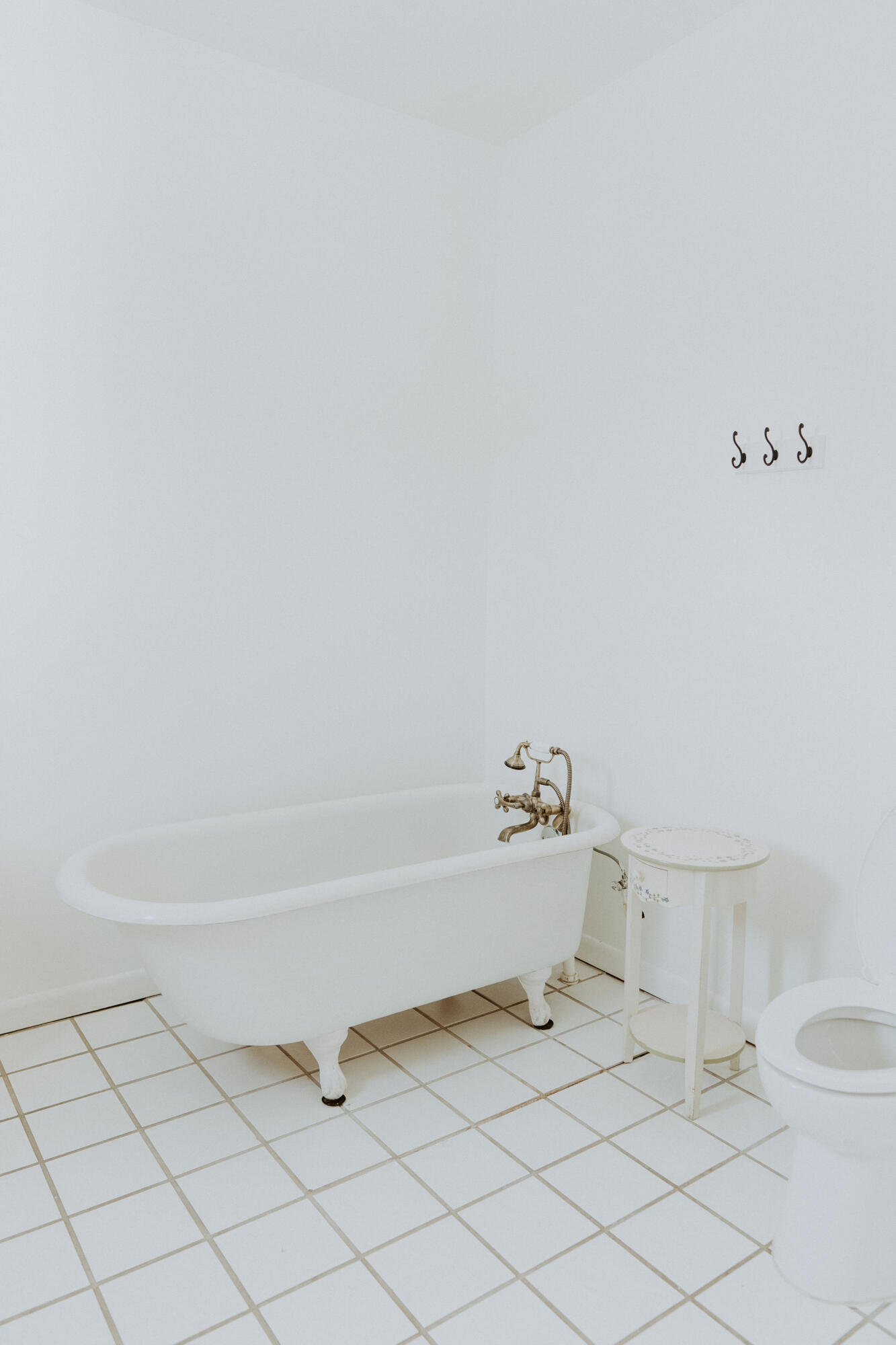 23622 Fifth Avenue Florala, AL 36442 - Photo 43 of 91 a bathroom with a bathtub