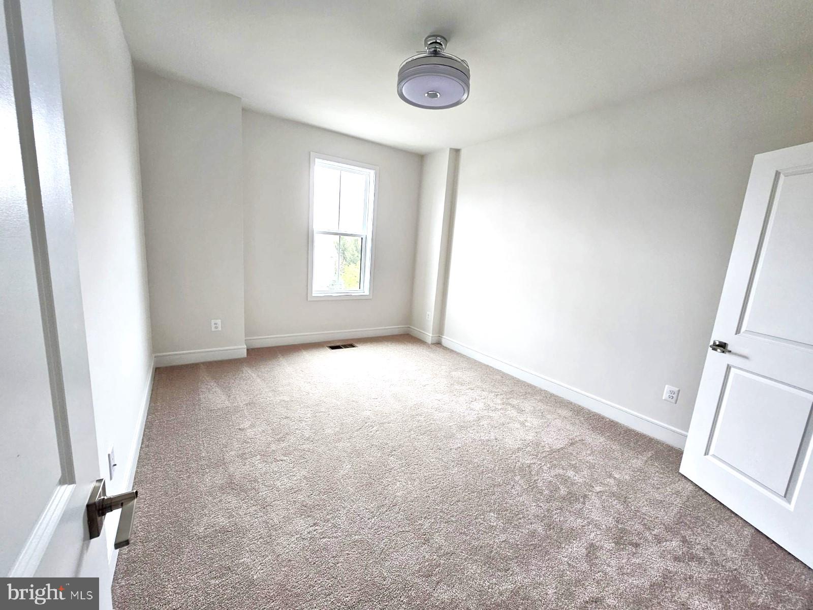 43400 Farringdon Square Broadlands, VA 20148 - Photo 19 of 23 Bedroom 2