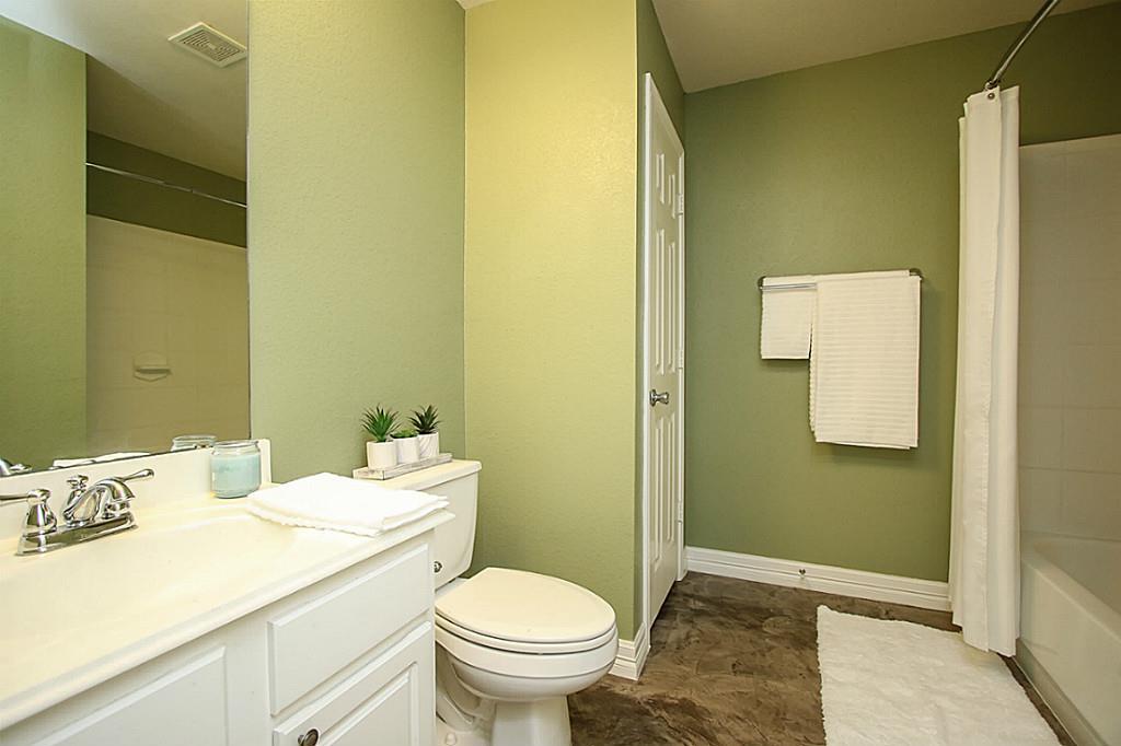 3603 Garrison Run Drive Spring, TX 77386 - Photo 18 of 26 Peaceful guest bathroom