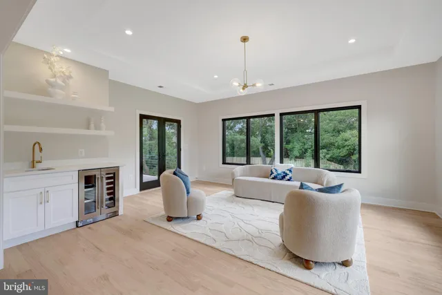 $3,398,700 | 6514 Byrnes Drive, McLean, VA 22101