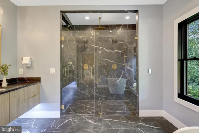 $3,398,700 | 6514 Byrnes Drive, McLean, VA 22101