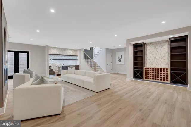 $3,398,700 | 6514 Byrnes Drive, McLean, VA 22101