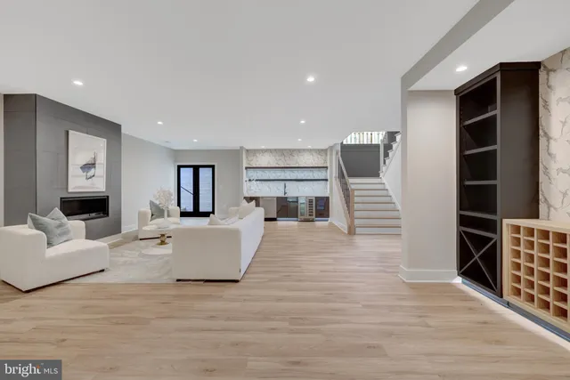 $3,398,700 | 6514 Byrnes Drive, McLean, VA 22101