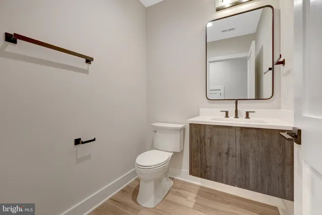 $3,398,700 | 6514 Byrnes Drive, McLean, VA 22101