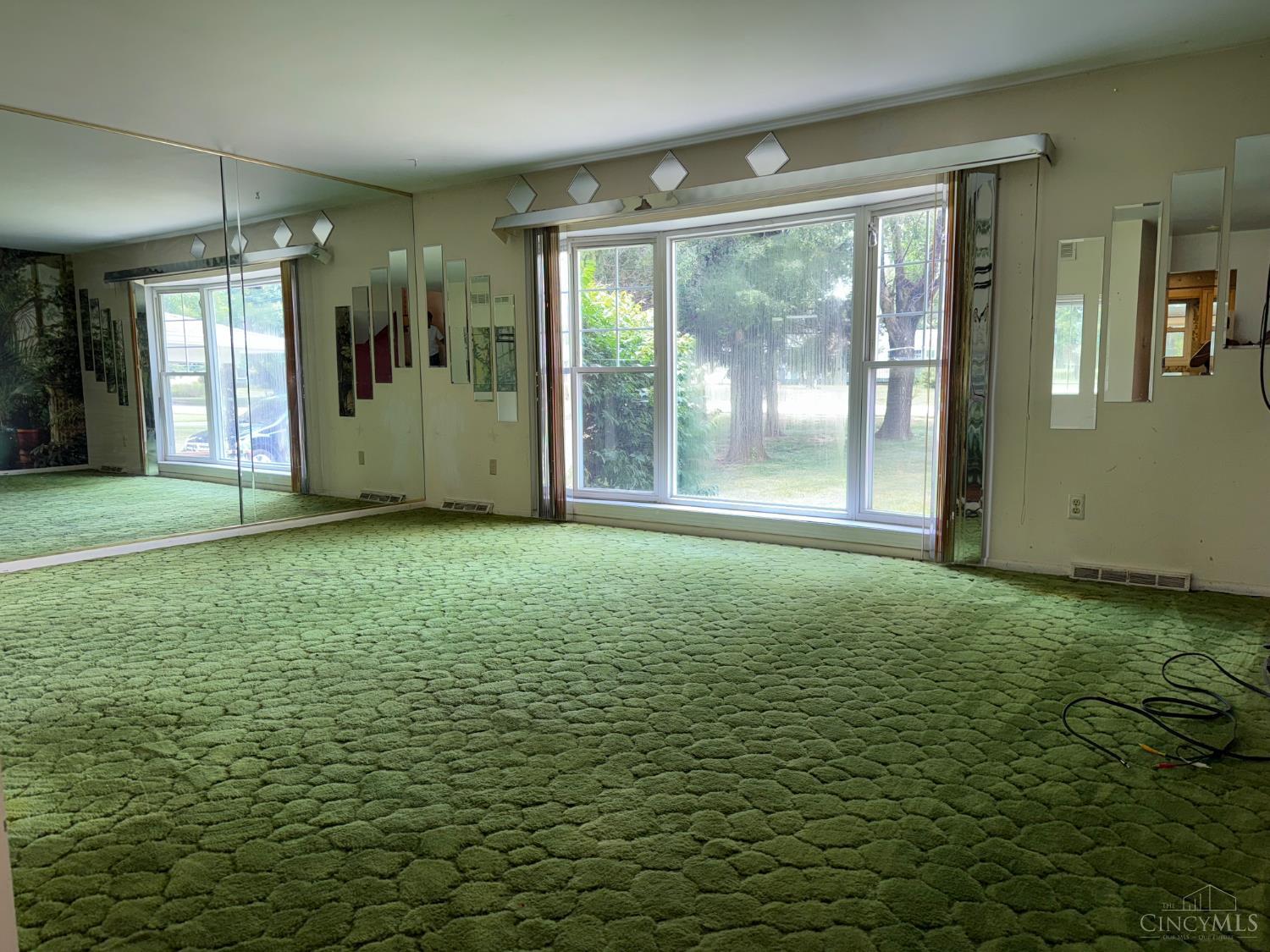 107 Marshall Road Middletown, OH 45042 - Photo 4 of 32 Gallery Image 4