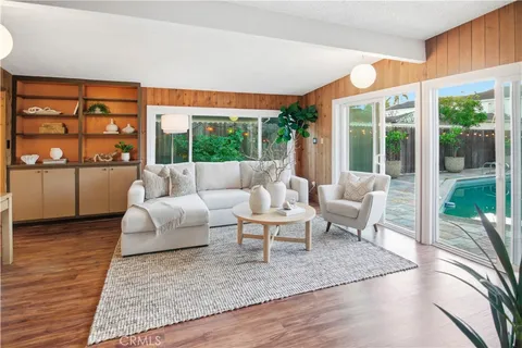 $2,499,000 | 350 Pomona Avenue, Long Beach, CA 90803