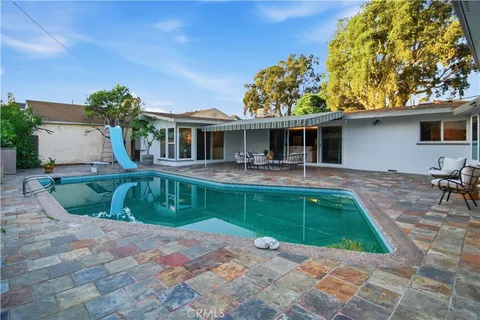 $2,499,000 | 350 Pomona Avenue, Long Beach, CA 90803
