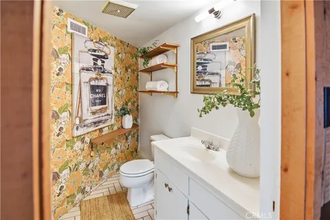 $2,499,000 | 350 Pomona Avenue, Long Beach, CA 90803