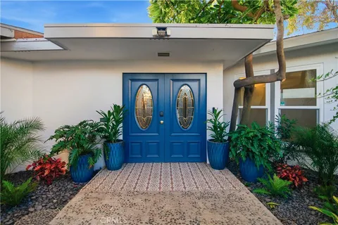 $2,499,000 | 350 Pomona Avenue, Long Beach, CA 90803