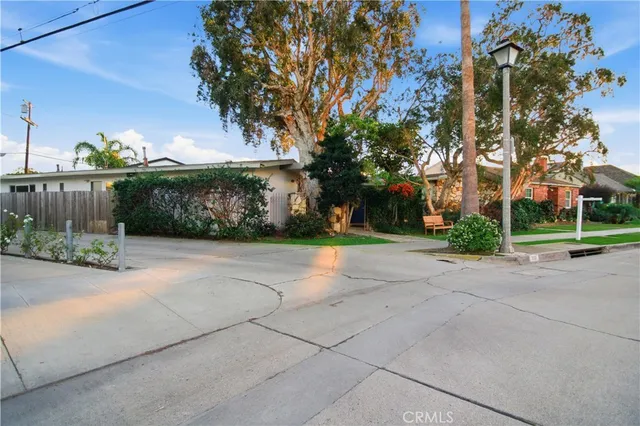 $2,499,000 | 350 Pomona Avenue, Long Beach, CA 90803
