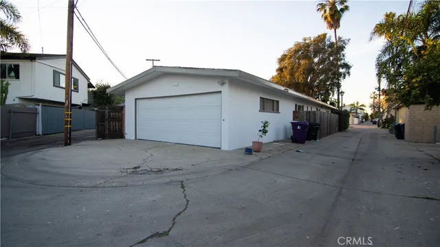$2,499,000 | 350 Pomona Avenue, Long Beach, CA 90803