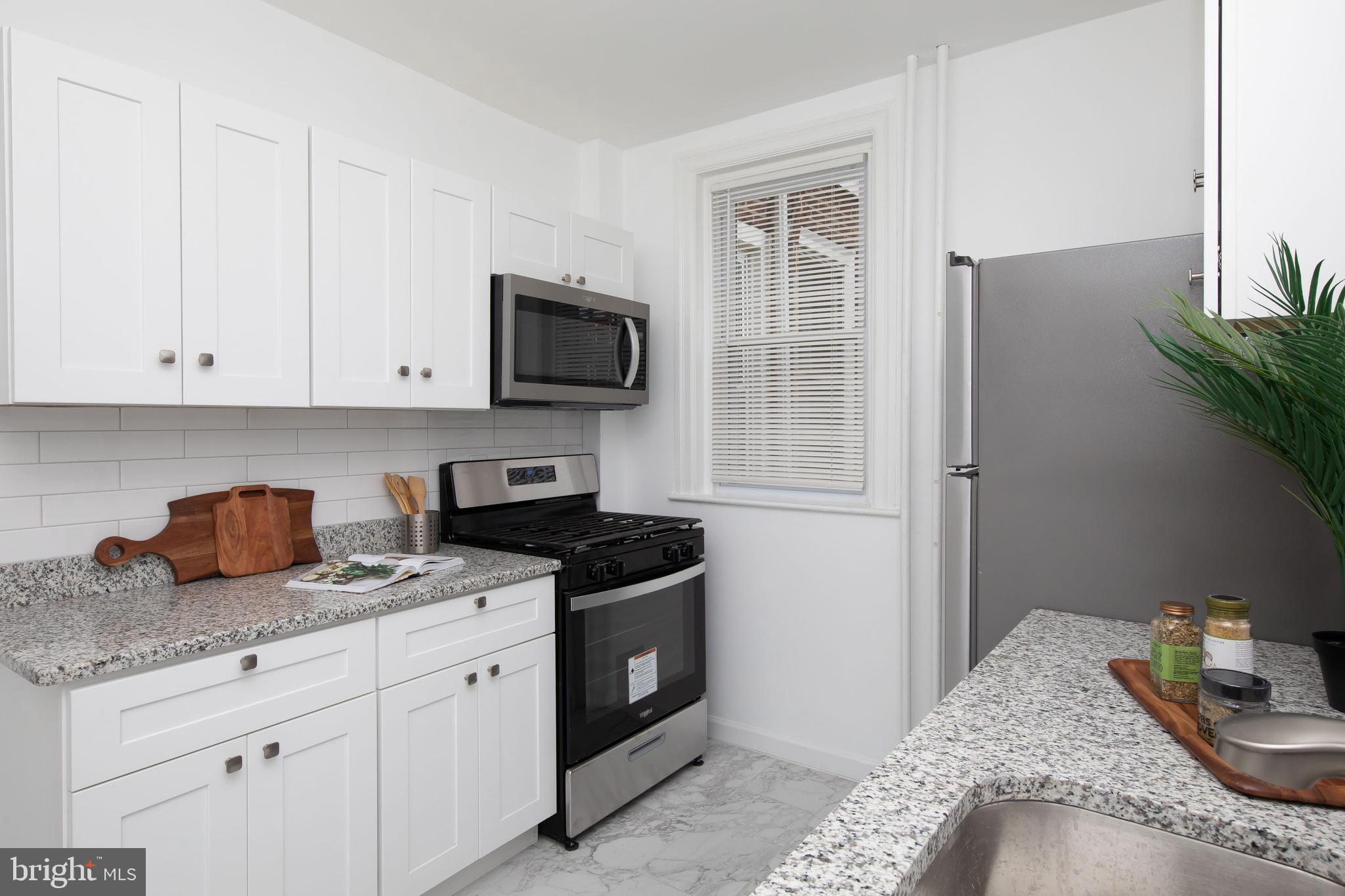 1027 West Tabor Road Philadelphia, PA 19141 - Photo 12 of 31 Kitchen