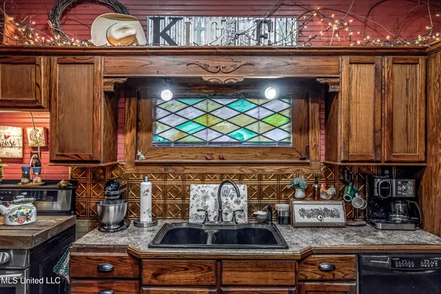 $185,000 | 3938 Old Dover Road, Yazoo City, MS 39194