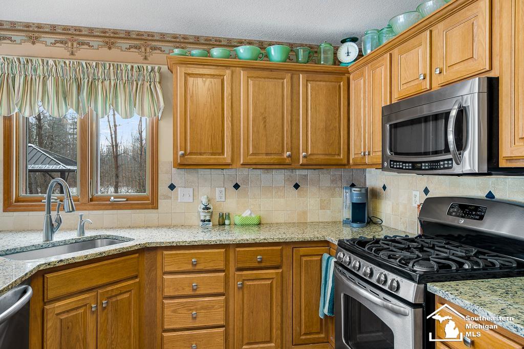 12006 Douglas Road Temperance, MI 48182 - Photo 20 of 80