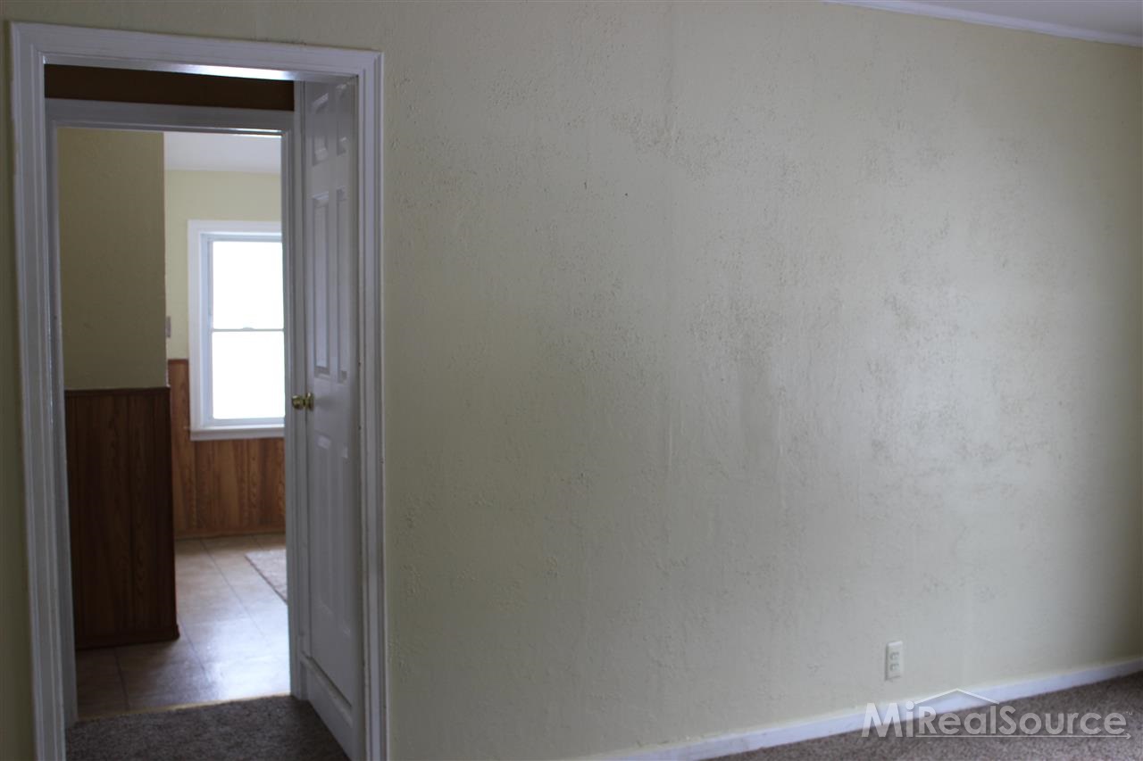 3512 Normandy Road Royal Oak, MI 48073 - Photo 7 of 20