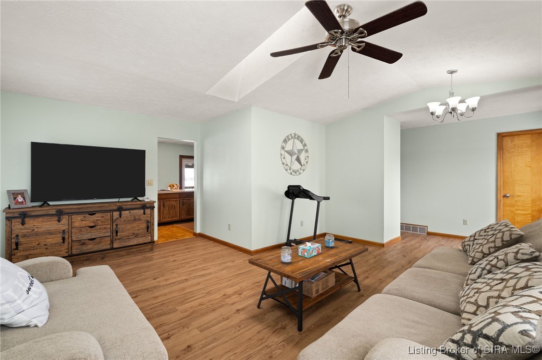 5750 Shewmaker Lane Southeast Elizabeth, IN 47117 - Photo 8 of 52
