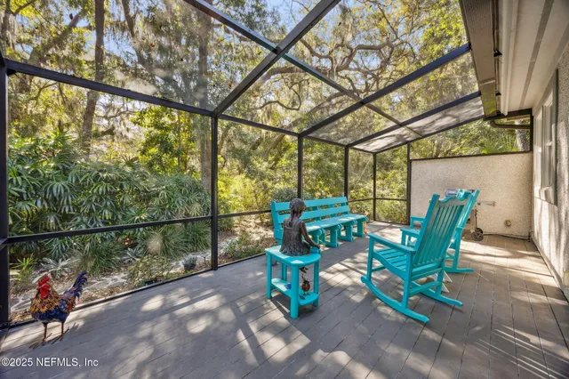 a view of yard with seating area