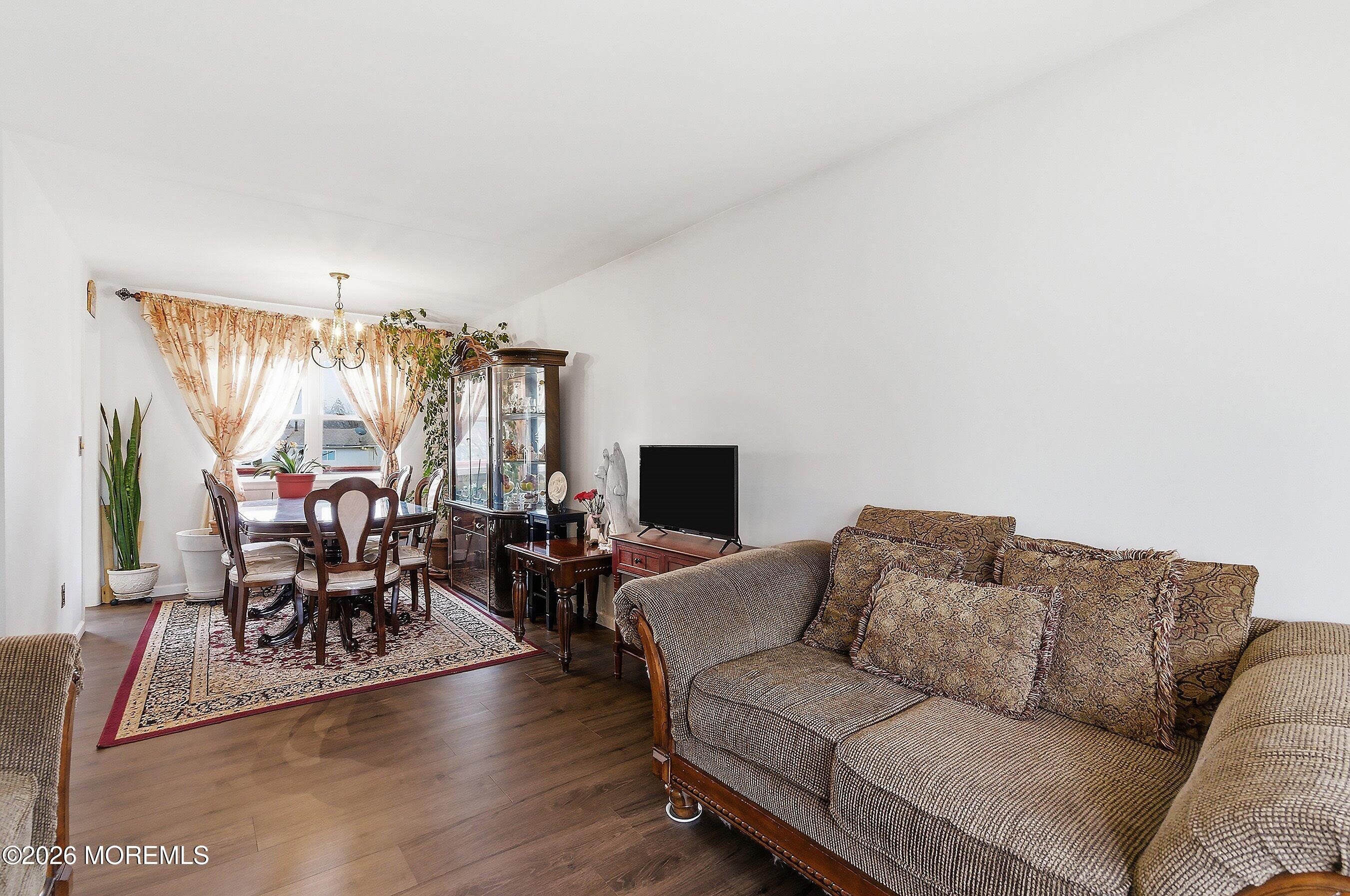 5 Alan Terrace Jackson, NJ 08527 - Photo 12 of 42 12-Living and Dining 1B