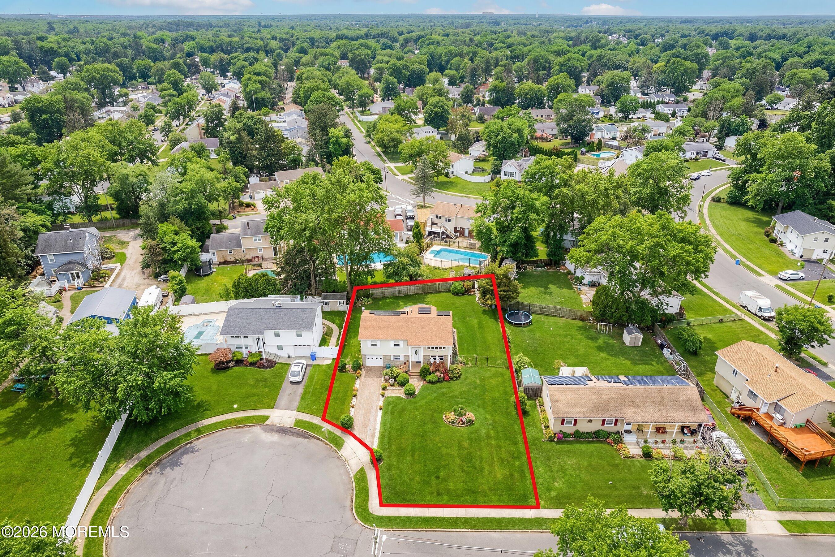 5 Alan Terrace Jackson, NJ 08527 - Photo 5 of 42 05-Front Aerial with outline Virtual Sum