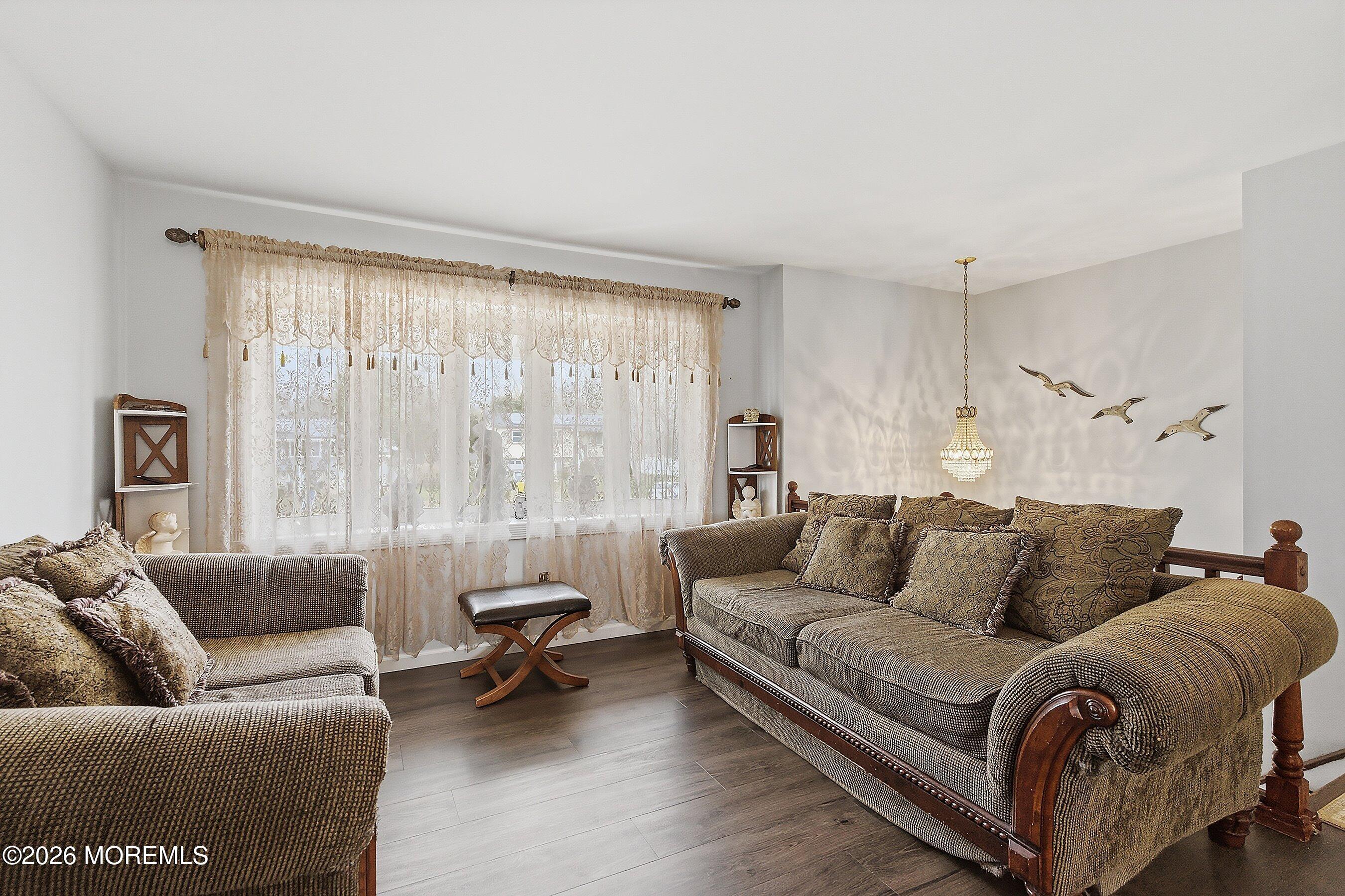 5 Alan Terrace Jackson, NJ 08527 - Photo 10 of 42 10-Living 1A