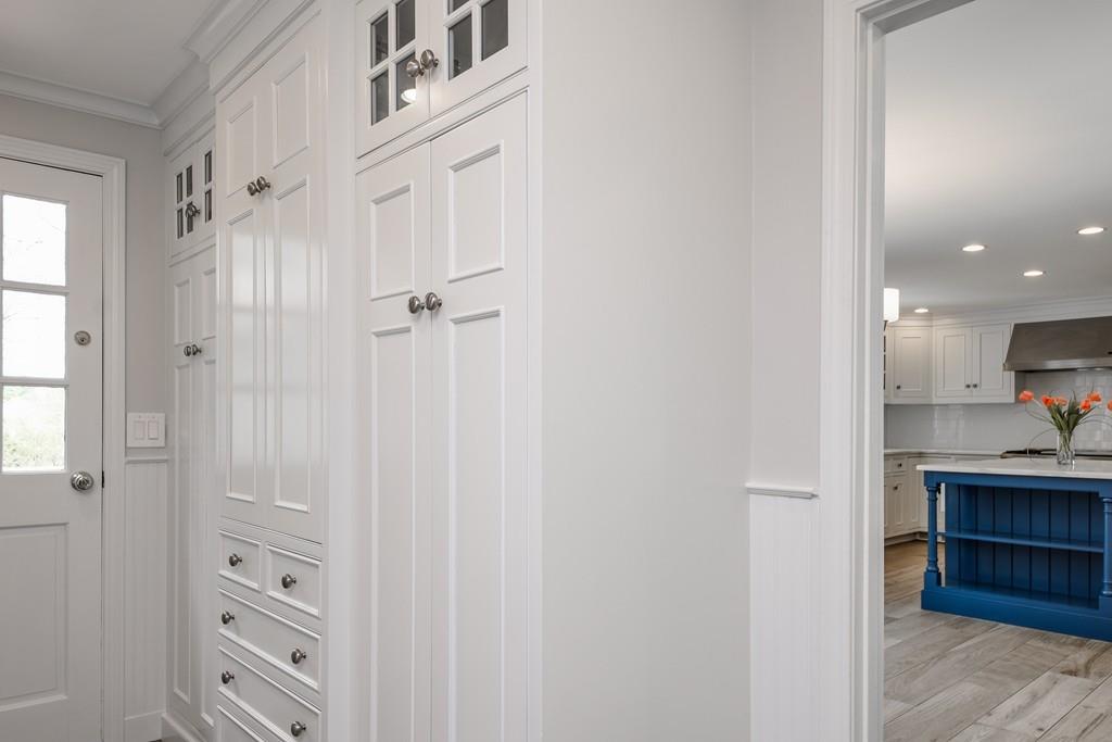27 Deerfield Road Sherborn, MA 01770 - Photo 17 of 42 Gallery Image 17