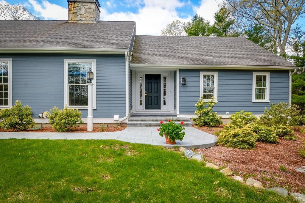 27 Deerfield Road Sherborn, MA 01770 - Photo 3 of 42 Gallery Image 3