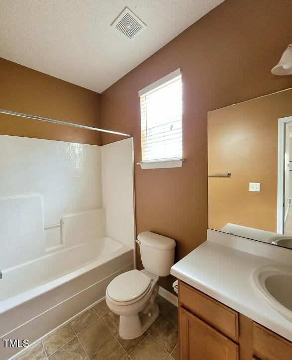 3705 Rivermist Drive Raleigh, NC 27610 - Photo 16 of 32 3705RivermistDr_60762_17