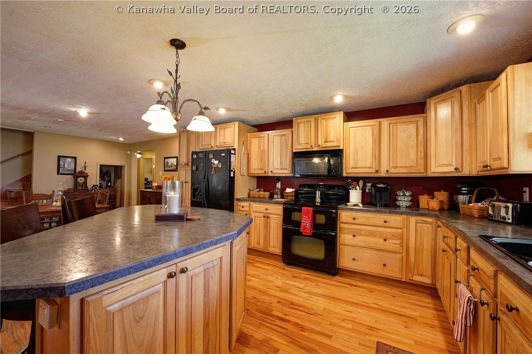 141 Canoe Run Road Looneyville, WV 25259 - Photo 9 of 31 Gallery Image 9