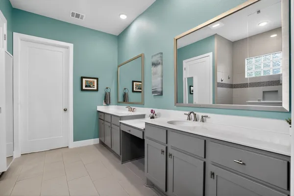 $725,000 | 107 Spider Lily Court, Montgomery, TX 77316