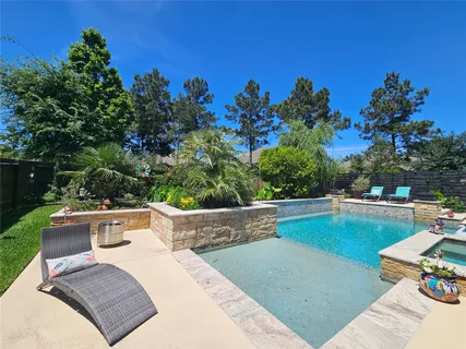 a view of an outdoor kitchen