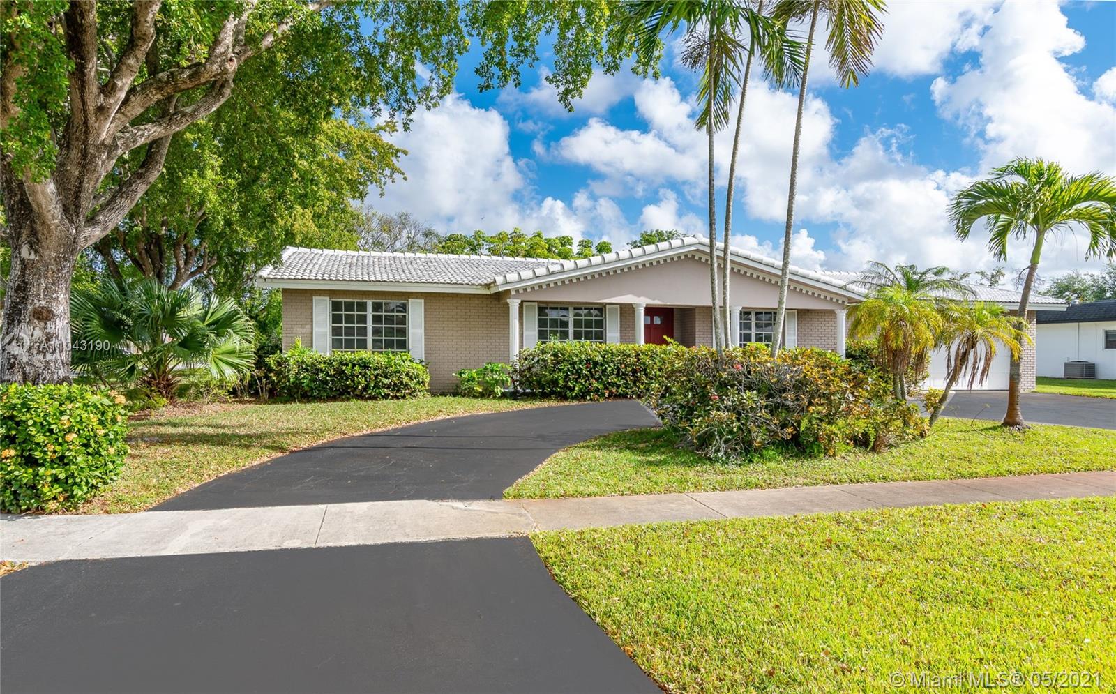 7561 Plantation Road Plantation, FL 33317 - Photo 1 of 55 Gallery Image 1