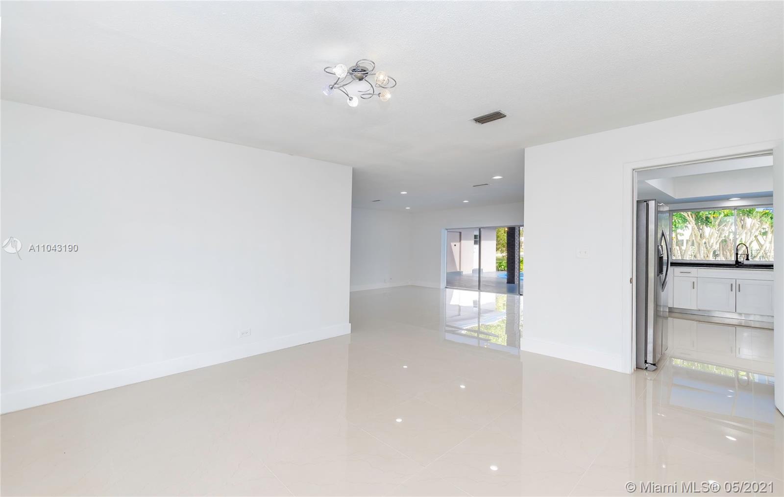 7561 Plantation Road Plantation, FL 33317 - Photo 15 of 55 Gallery Image 15