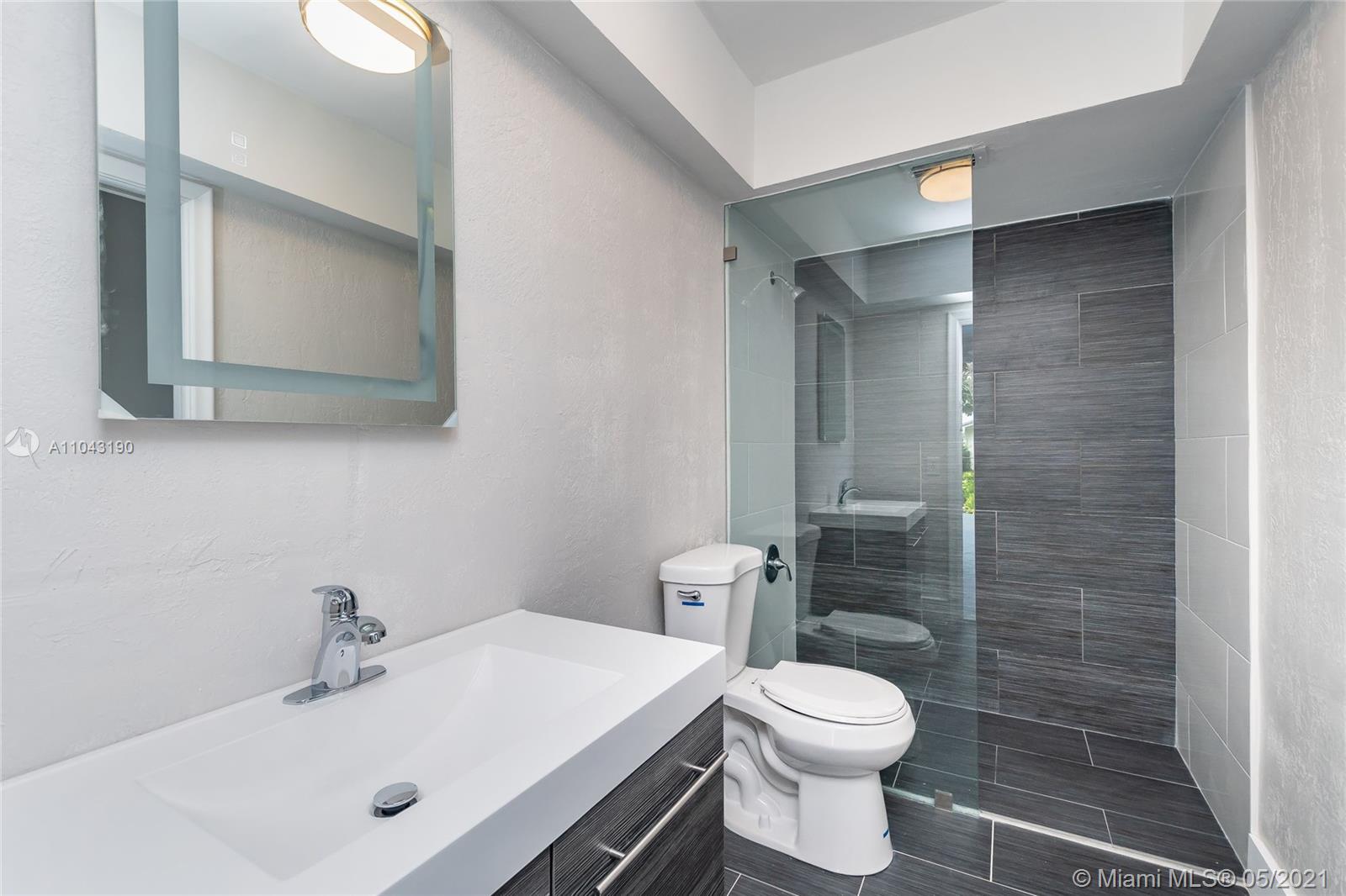 7561 Plantation Road Plantation, FL 33317 - Photo 27 of 55 Gallery Image 27