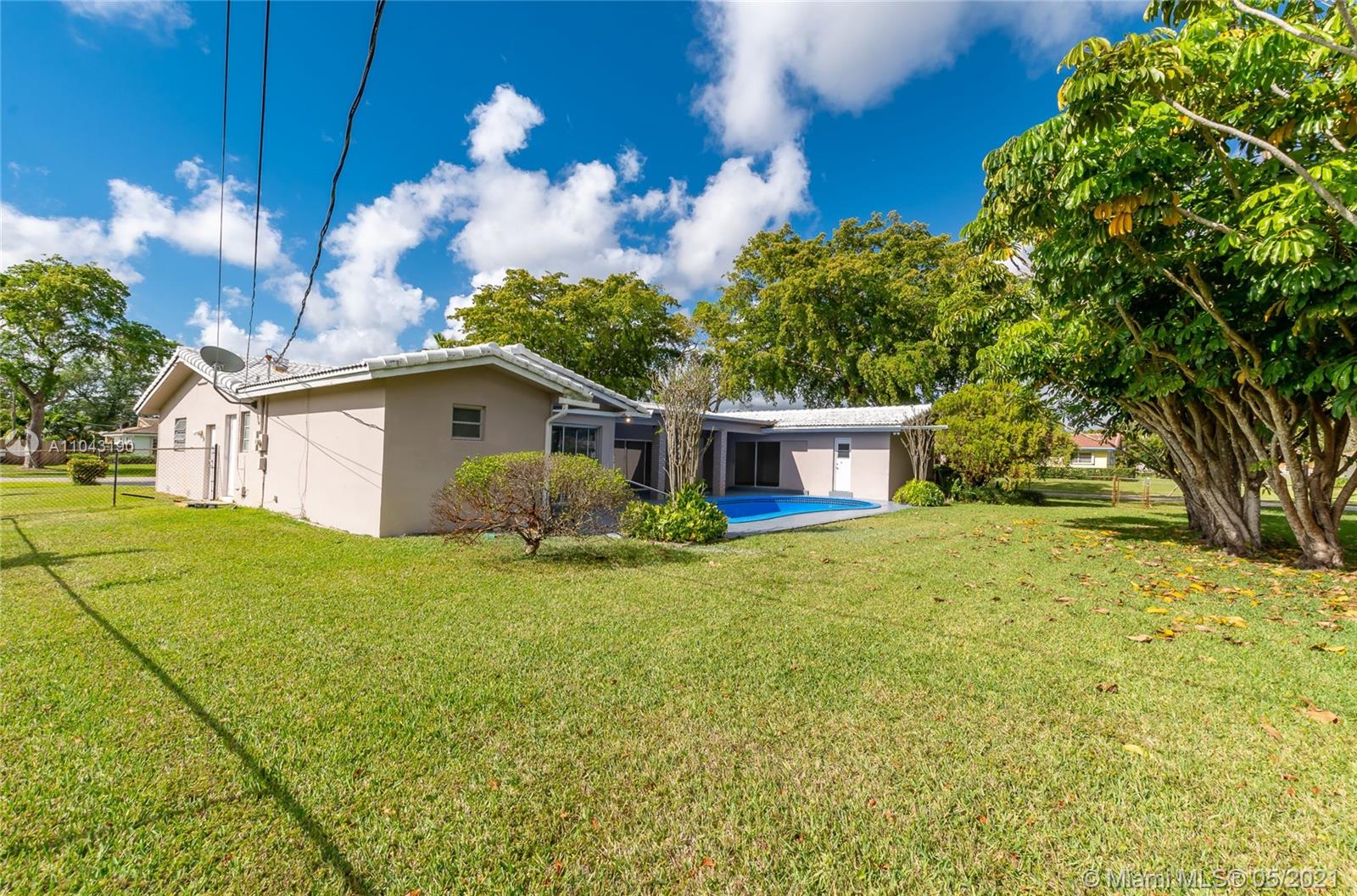 7561 Plantation Road Plantation, FL 33317 - Photo 37 of 55 Gallery Image 37
