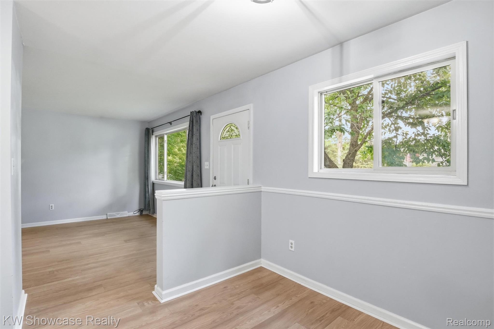 801 Farnsworth Road White Lake, MI 48386 - Photo 11 of 30 17-DSC02284.jpg