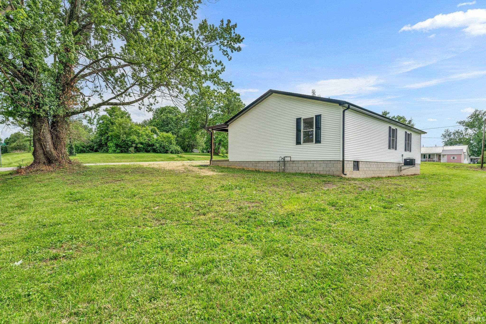 601 Crawford Street Mitchell, IN 47446 - Photo 32 of 34