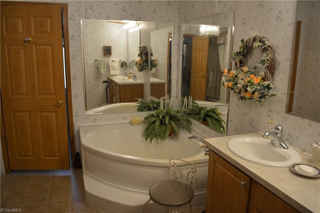 562 Traphill Mill Road Traphill, NC 28685 - Photo 24 of 29 Gallery Image 24