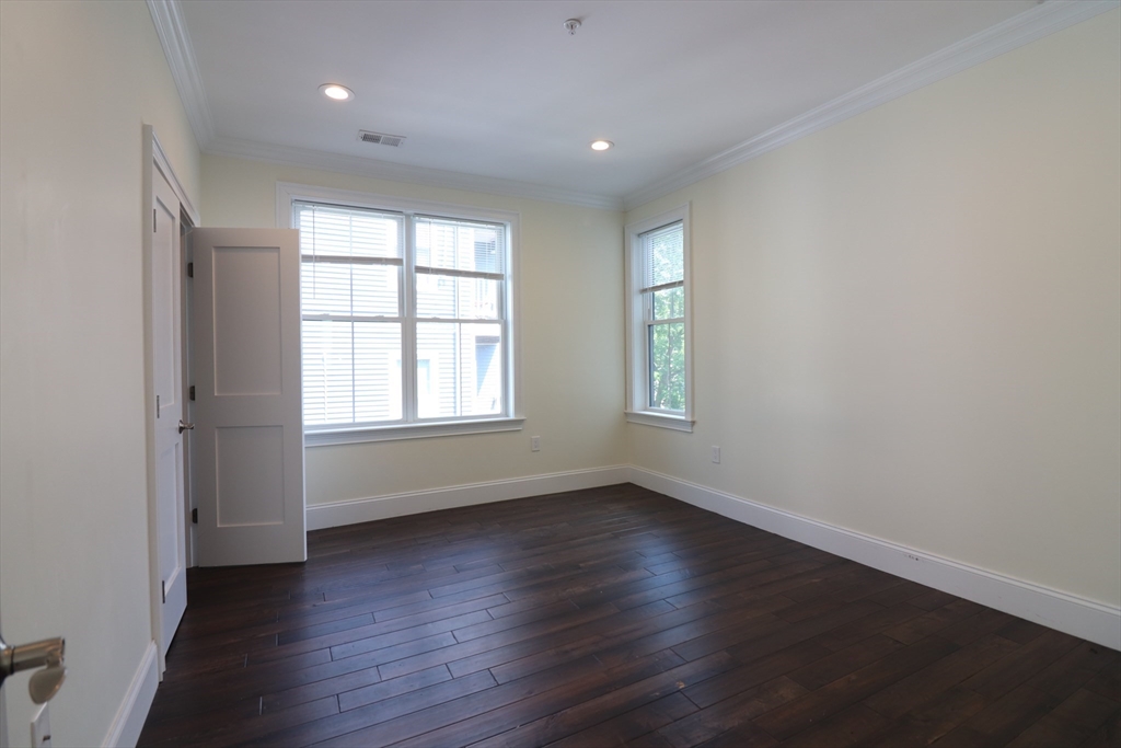140 Minden Street, Unit 2 Boston, MA 02130 - Photo 4 of 14