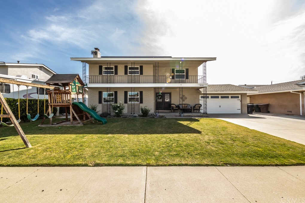 2114 Heloise Way Placentia, CA 92870 - Photo 3 of 61 a view of a house with swimming pool