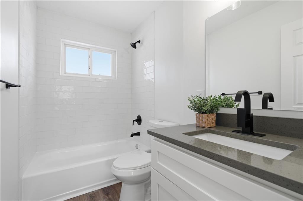 605 Northeast 3rd Street Blue Springs, MO 64014 - Photo 20 of 47