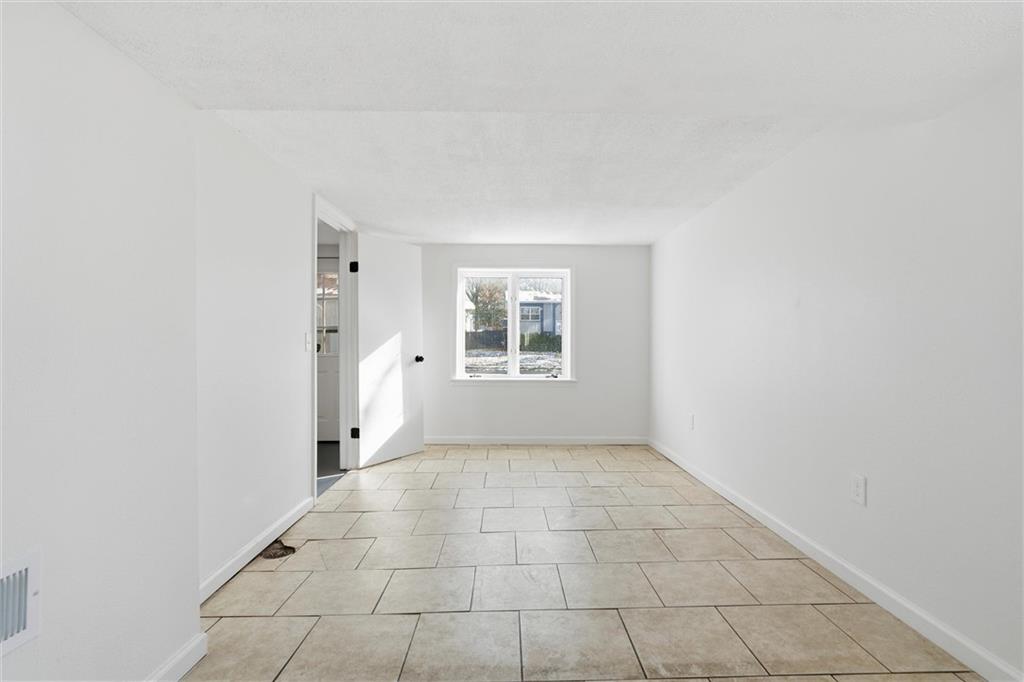 605 Northeast 3rd Street Blue Springs, MO 64014 - Photo 36 of 47