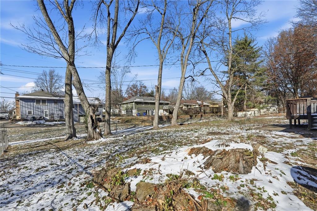 605 Northeast 3rd Street Blue Springs, MO 64014 - Photo 39 of 47